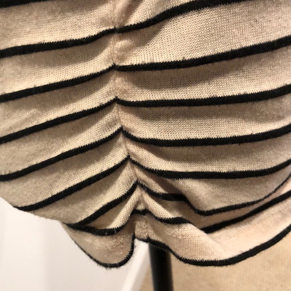 Beige with black and gold design top - Picture 5 of 5